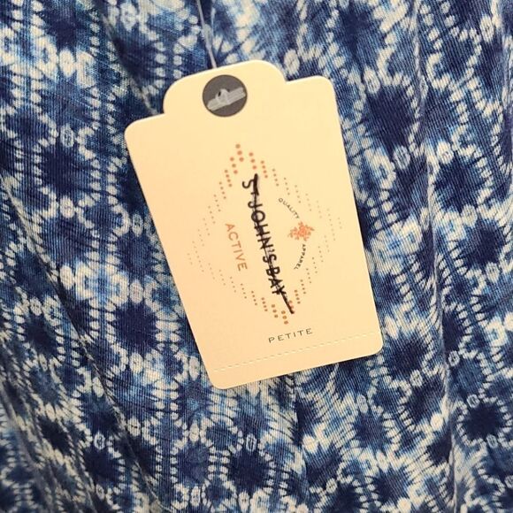 St. John Bay Active - Picture 4 of 9